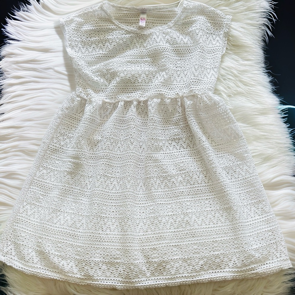 5 x $25 NWOT SO Elegant White Mesh Swim Coverup, 7-8